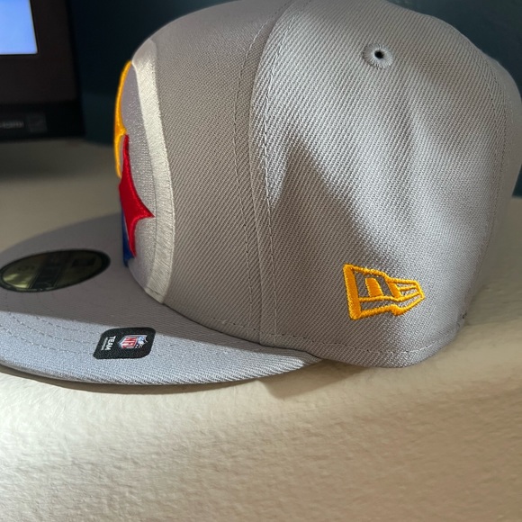 Fitted , New Era Pittsburg Steelers hat 6 7/8 - Picture 3 of 8